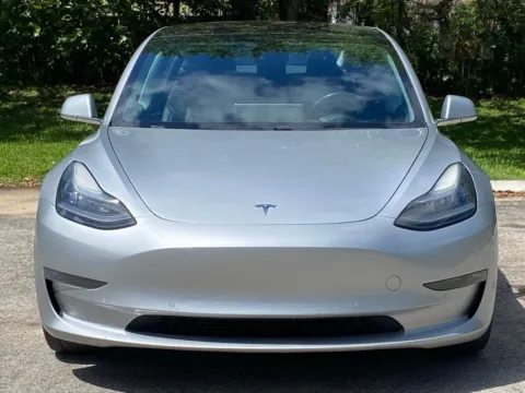 More photos of 2018 Tesla Model 3 Long Range at Auto Trust USA, FL