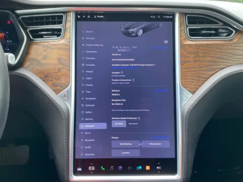 Photos of 2017 Tesla Model S 100D for sale in Miramar, FL at Auto Trust USA