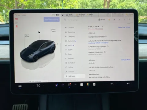 Photos of 2025 Tesla Model Y Performance for sale in Miramar, FL at Auto Trust USA