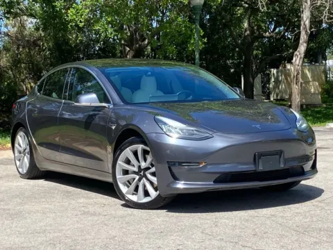 More photos of 2018 Tesla Model 3 Mid Range at Auto Trust USA, FL