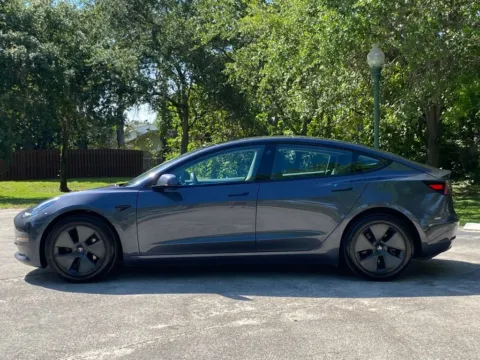 More photos of 2022 Tesla Model 3 Long Range at Auto Trust USA, FL