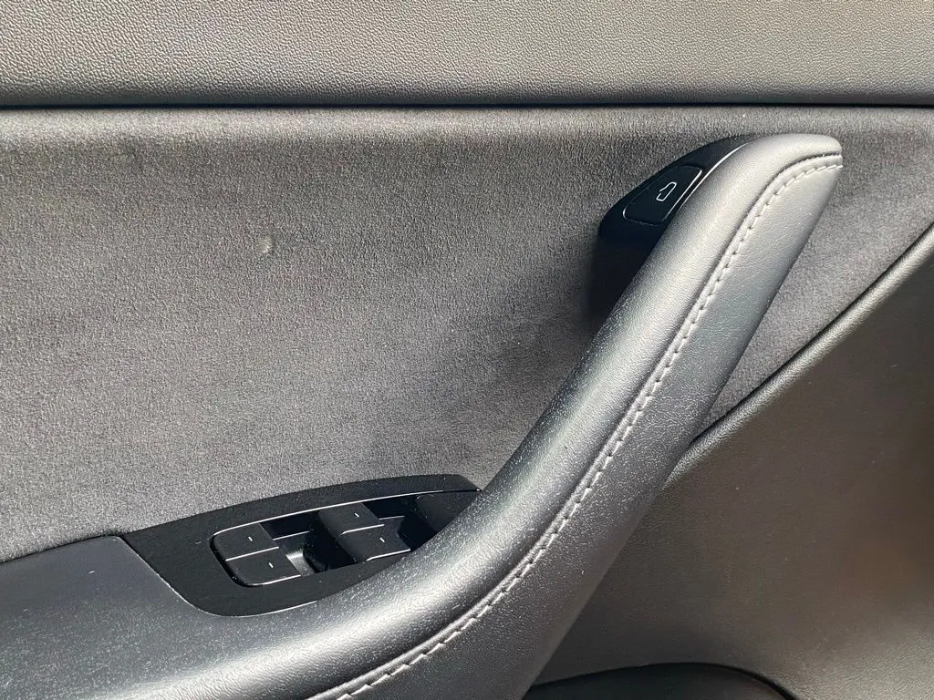 2022 Tesla Model Y Performance - Photo 16