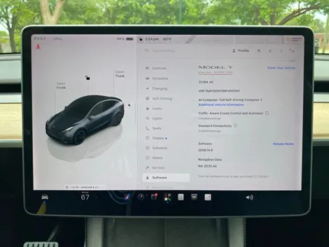 Photos of 2022 Tesla Model Y Performance for sale in Miramar, FL at Auto Trust USA