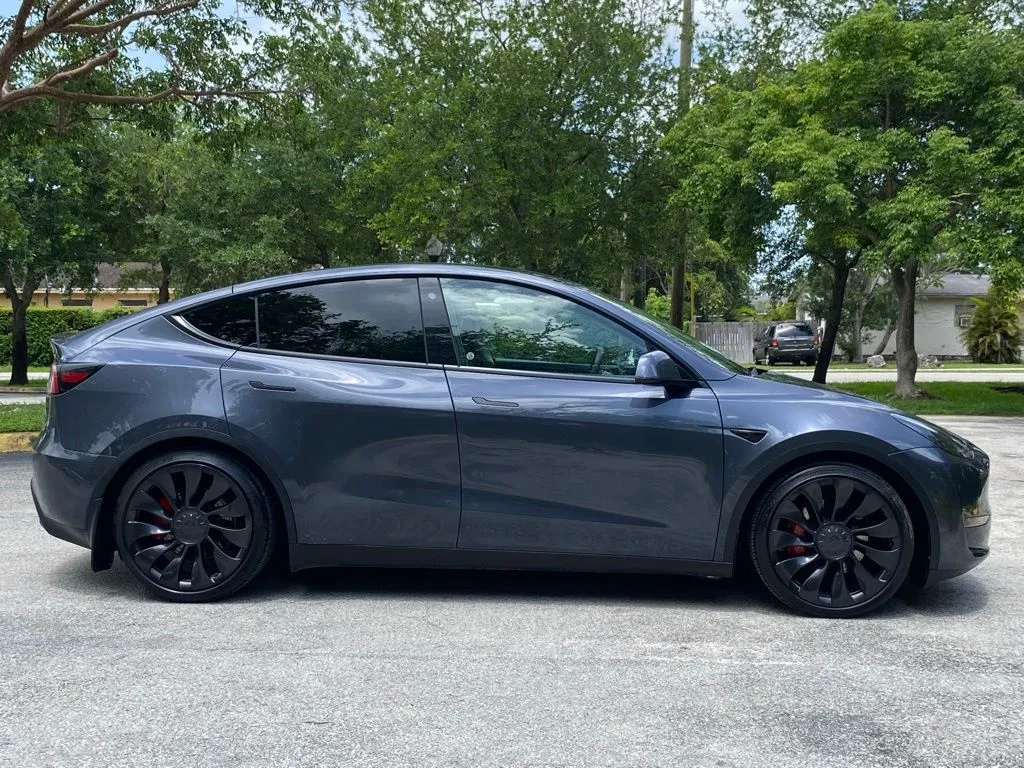 2022 Tesla Model Y Performance - Photo 10