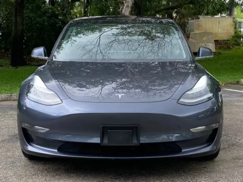 More photos of 2018 Tesla Model 3 Long Range at Auto Trust USA, FL