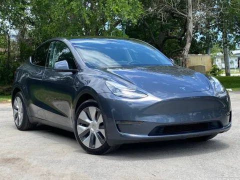 More photos of 2023 Tesla Model Y Performance at Auto Trust USA, FL