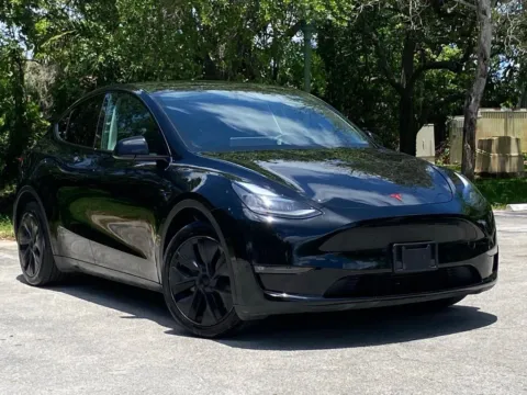 More photos of 2024 Tesla Model Y Long Range at Auto Trust USA, FL
