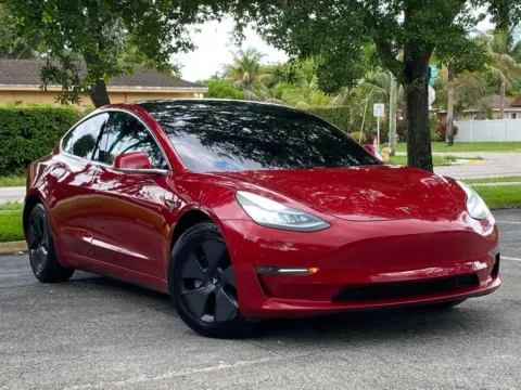More photos of 2018 Tesla Model 3 Mid Range at Auto Trust USA, FL