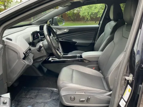 Another view of 2023 Volkswagen ID.4 Pro S for sale in Miramar, FL at Auto Trust USA