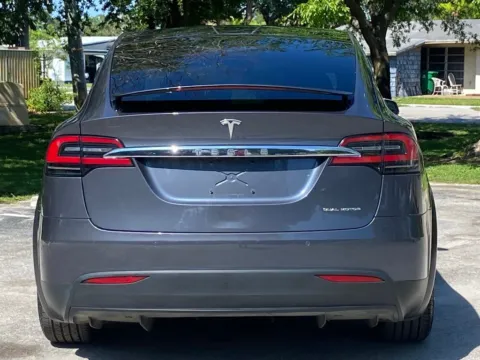 More photos of 2020 Tesla Model X Long Range at Auto Trust USA, FL