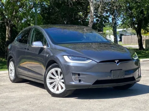 More photos of 2020 Tesla Model X Long Range at Auto Trust USA, FL