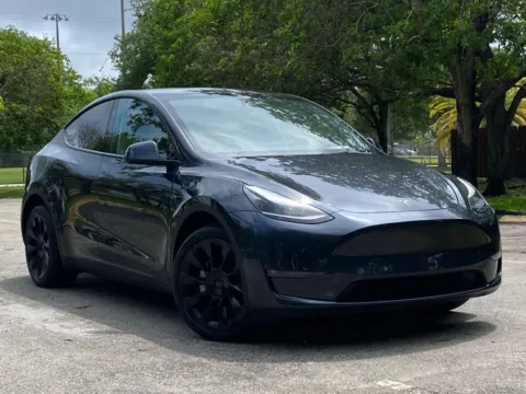 More photos of 2024 Tesla Model Y Long Range at Auto Trust USA, FL