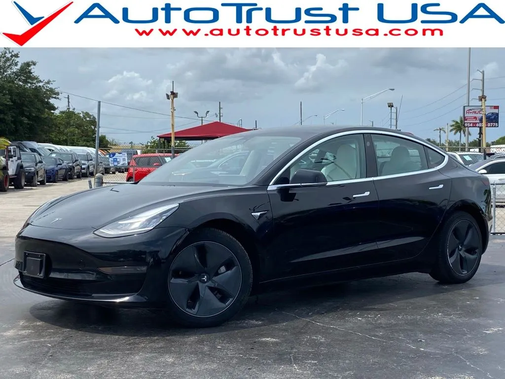 2020 Tesla Model 3 Long Range Dual Motor All-Wheel Drive's photo