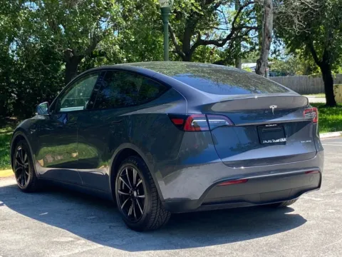 More photos of 2020 Tesla Model Y Long Range at Auto Trust USA, FL