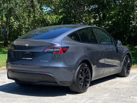 Another view of 2020 Tesla Model Y Long Range for sale in Miramar, FL at Auto Trust USA