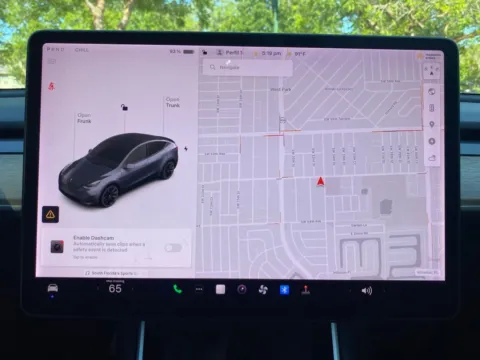 More photos of 2021 Tesla Model Y Long Range at Auto Trust USA, FL