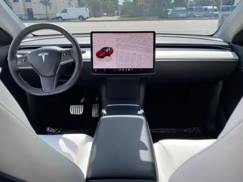 More photos of 2022 Tesla Model Y Performance at Auto Trust USA, FL