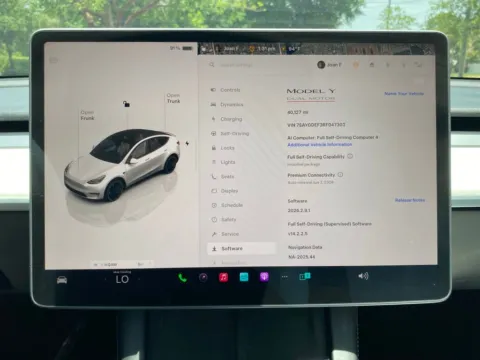Photos of 2024 Tesla Model Y Performance for sale in Miramar, FL at Auto Trust USA