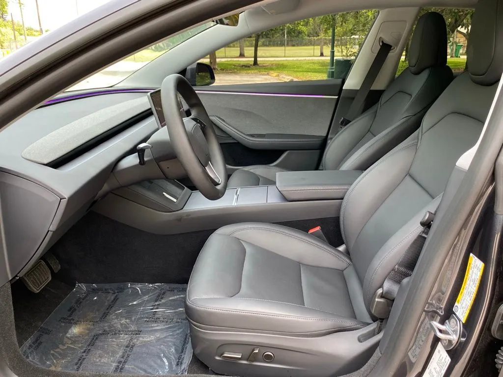 2026 Tesla Model 3 Standard - Photo 12