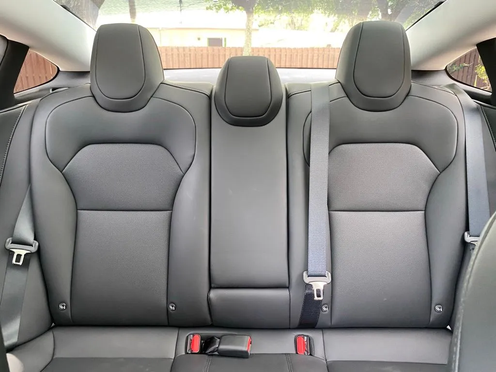 2026 Tesla Model 3 Standard - Photo 28