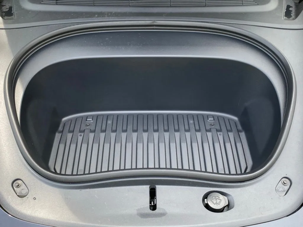 2026 Tesla Model 3 Standard - Photo 33
