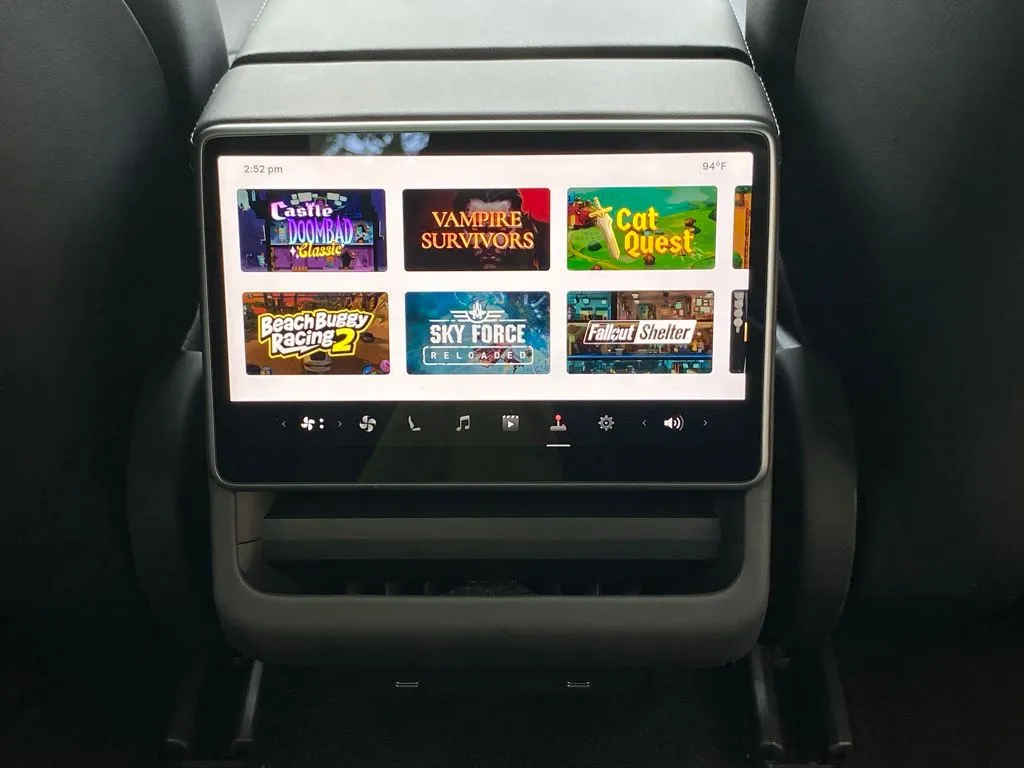 2026 Tesla Model 3 Standard - Photo 23