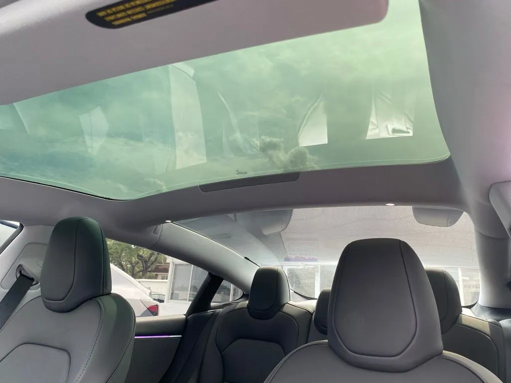 2026 Tesla Model 3 Standard - Photo 16