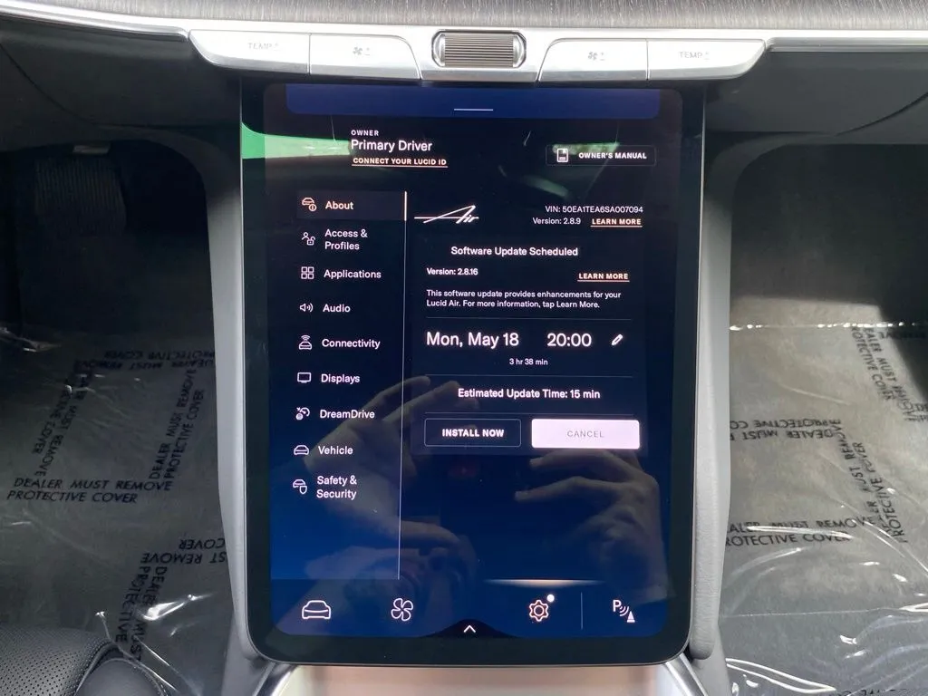 2025 Lucid Air Touring - Photo 34