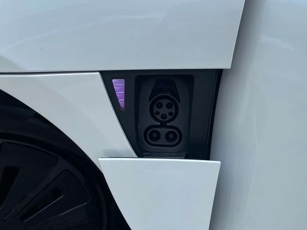 2025 Lucid Air Touring - Photo 10