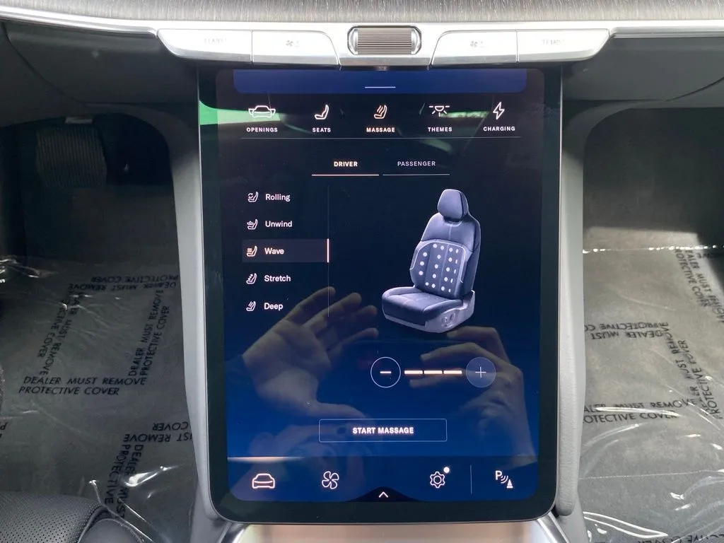 2025 Lucid Air Touring - Photo 31