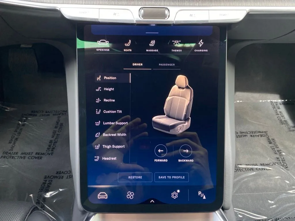 2025 Lucid Air Touring - Photo 30
