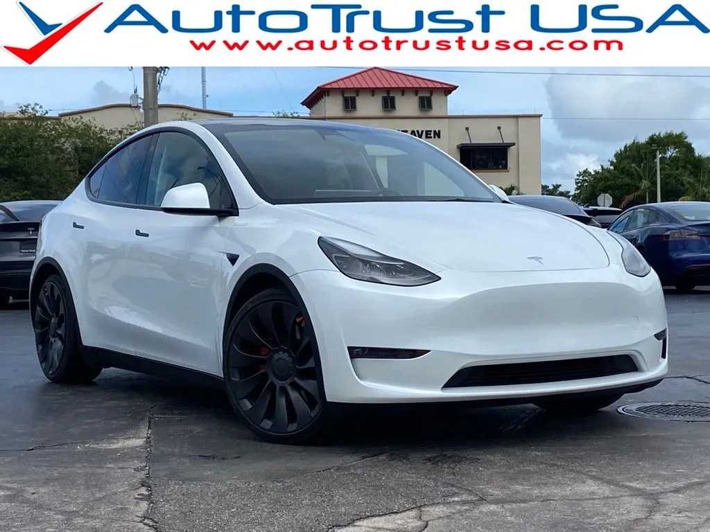 2023 Tesla Model Y Performance Dual Motor All-Wheel Drive's photo