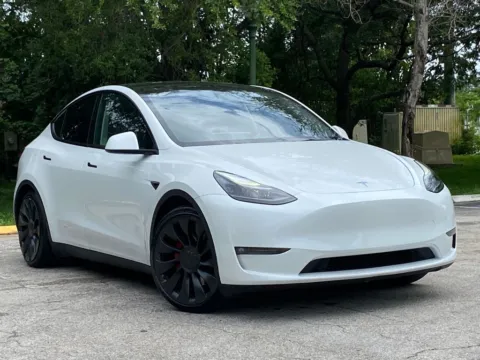 More photos of 2023 Tesla Model Y Performance at Auto Trust USA, FL
