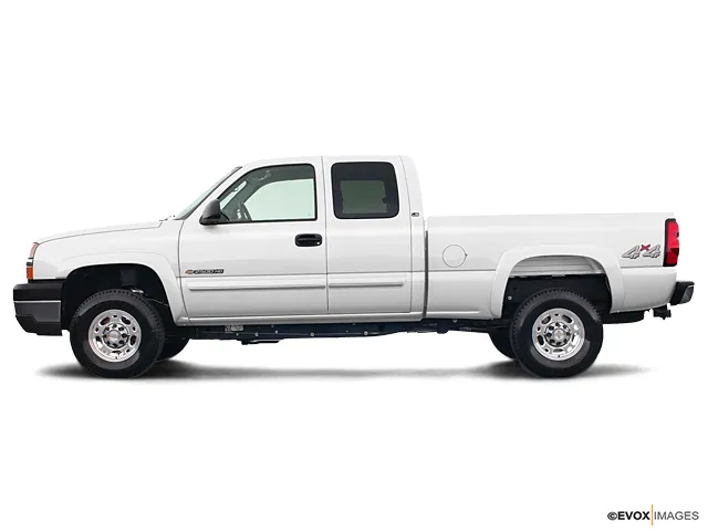2004 Chevrolet Silverado HD LS Crew Cab SWB's photo