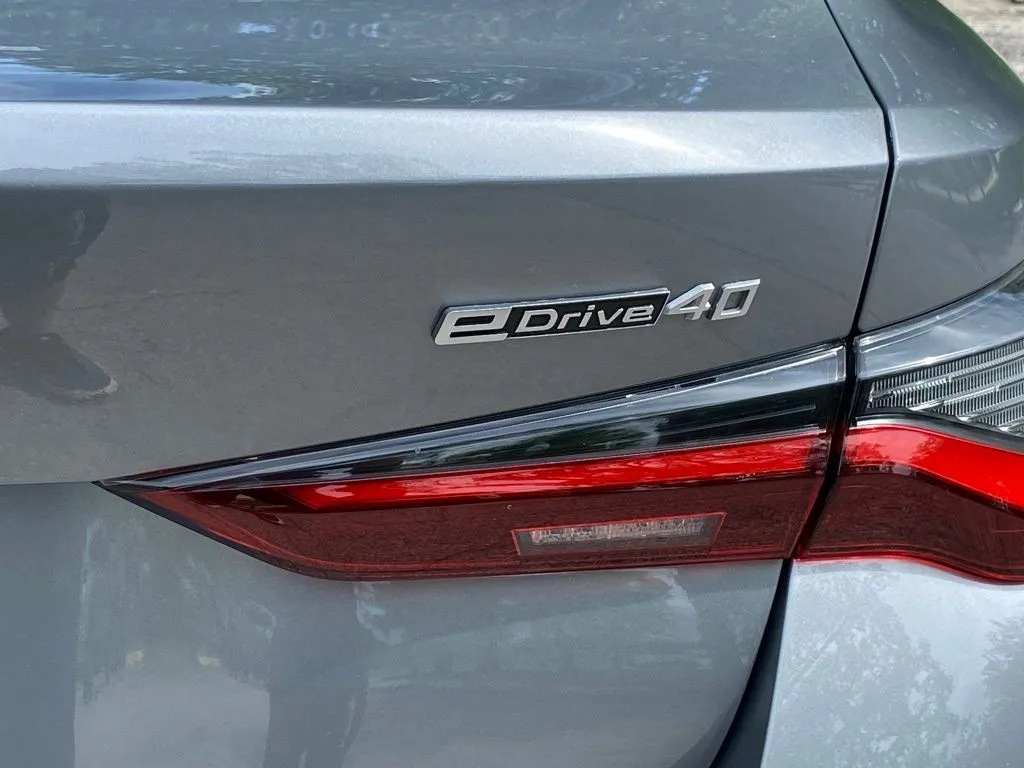 2023 BMW i4 40 - Photo 10