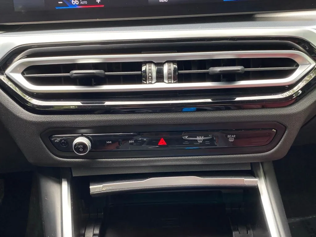2023 BMW i4 40 - Photo 33