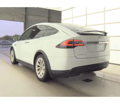 More photos of 2018 Tesla Model X 100D at Auto Trust USA, FL