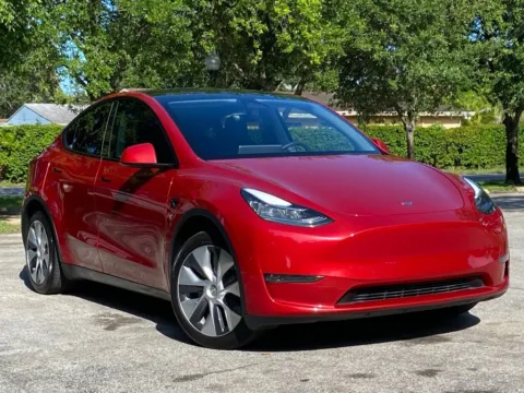 More photos of 2023 Tesla Model Y Long Range at Auto Trust USA, FL