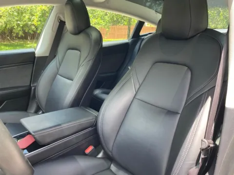 More photos of 2020 Tesla Model 3 Long Range at Auto Trust USA, FL