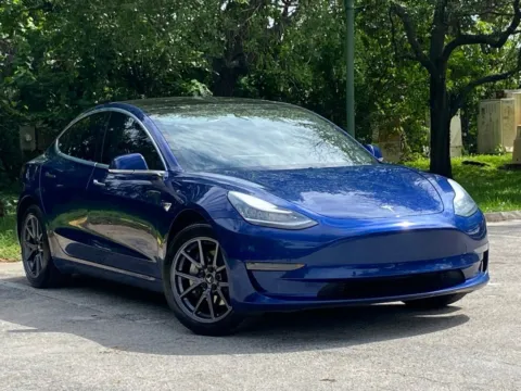 More photos of 2020 Tesla Model 3 Standard Range Plus at Auto Trust USA, FL