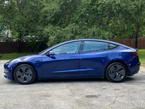 More photos of 2021 Tesla Model 3 Long Range at Auto Trust USA, FL
