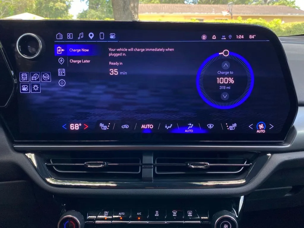 2024 Chevrolet Equinox EV Launch Edition - Photo 30