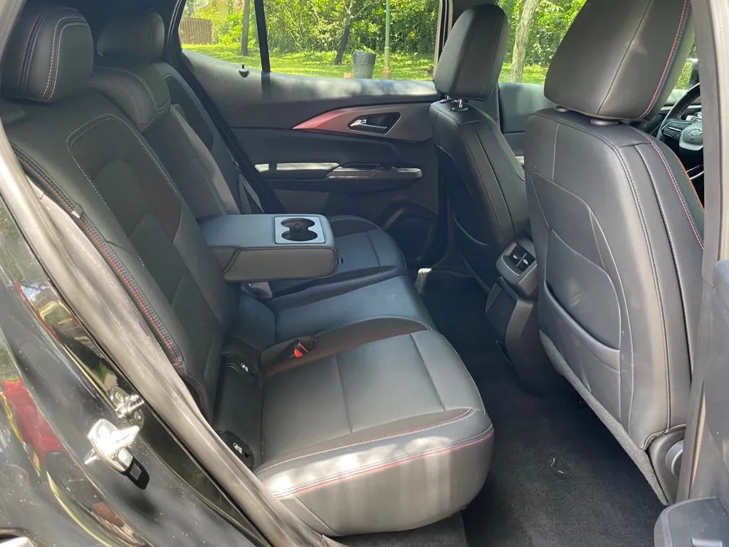 2024 Chevrolet Equinox EV Launch Edition - Photo 19