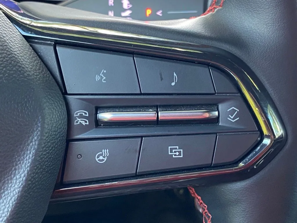 2024 Chevrolet Equinox EV Launch Edition - Photo 22