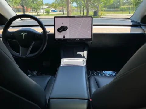 More photos of 2025 Tesla Model Y Long Range at Auto Trust USA, FL