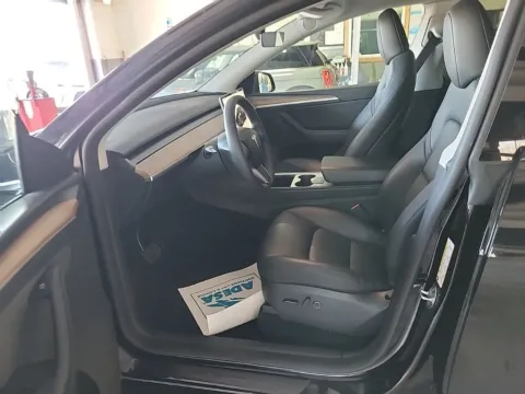 More photos of 2025 Tesla Model Y Long Range at Auto Trust USA, FL