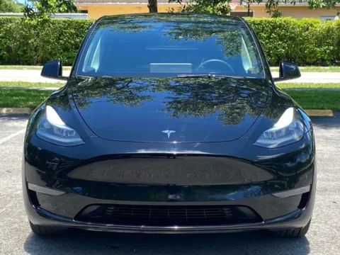 Another view of 2025 Tesla Model Y Long Range for sale in Miramar, FL at Auto Trust USA
