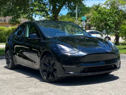 More photos of 2025 Tesla Model Y Long Range at Auto Trust USA, FL