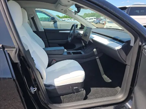 Another view of 2022 Tesla Model Y Performance for sale in Miramar, FL at Auto Trust USA