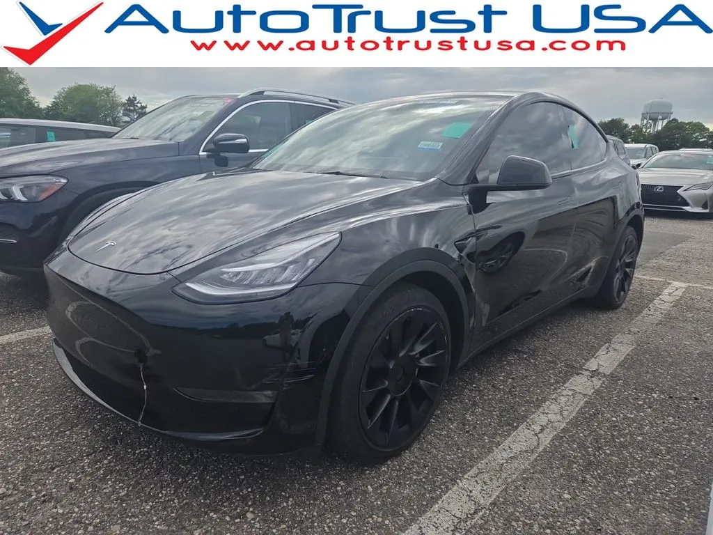 2022 Tesla Model Y Long Range Dual Motor All-Wheel Drive's photo